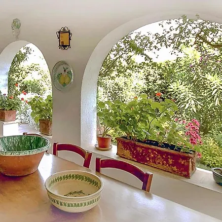 Awesome In With Kitchen Holiday home